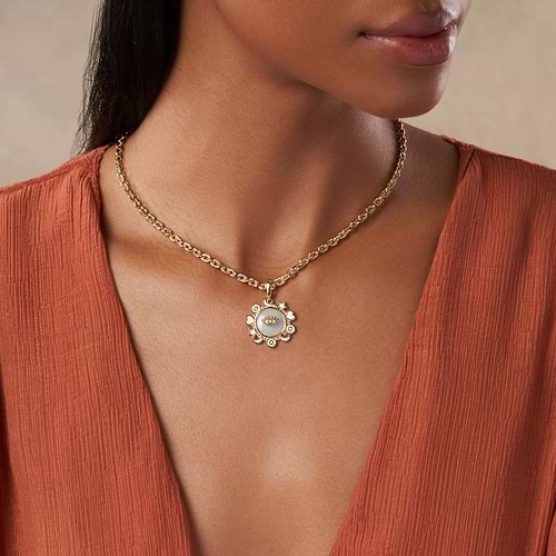 Image of gid://shopify/ProductImage/31282536841296